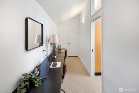 7044 50th Avenue NE Seattle WA 98115
