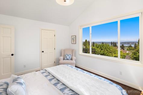 7044 50th Avenue NE Seattle WA 98115