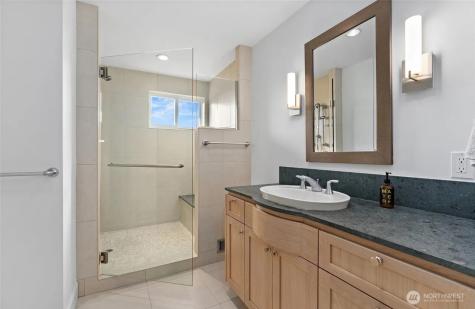 7044 50th Avenue NE Seattle WA 98115