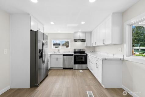 12200 Stone Avenue N Seattle WA 98133