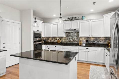 1074 Ridge Street Mukilteo WA 98275