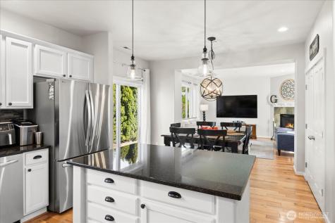 1074 Ridge Street Mukilteo WA 98275