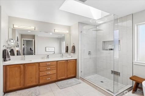 1074 Ridge Street Mukilteo WA 98275