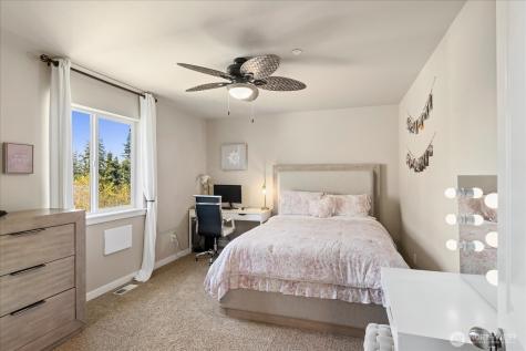 1074 Ridge Street Mukilteo WA 98275