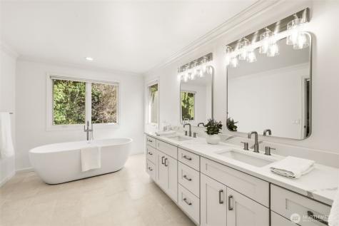 5570 176th Place SE Bellevue WA 98006