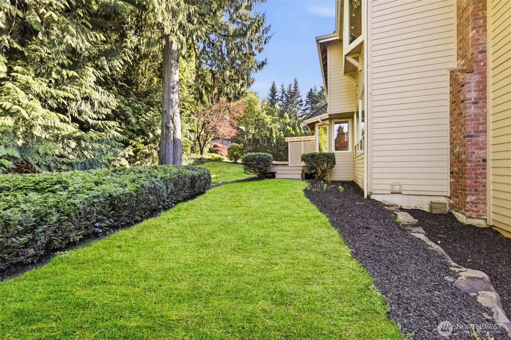 5570 176th Place SE Bellevue WA 98006