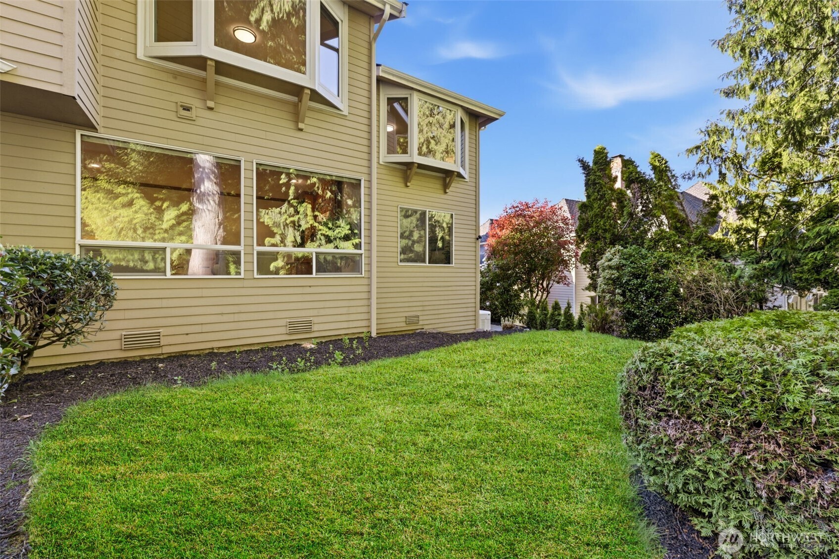 5570 176th Place SE Bellevue WA 98006