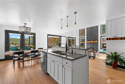 12345 Village View Drive Leavenworth WA 98826