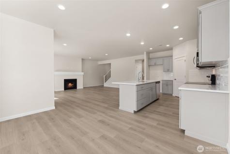 15851 Woodland Court SE Yelm WA 98597