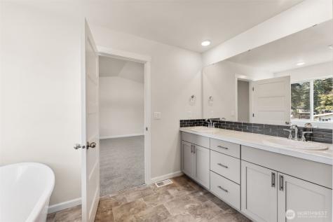 15851 Woodland Court SE Yelm WA 98597