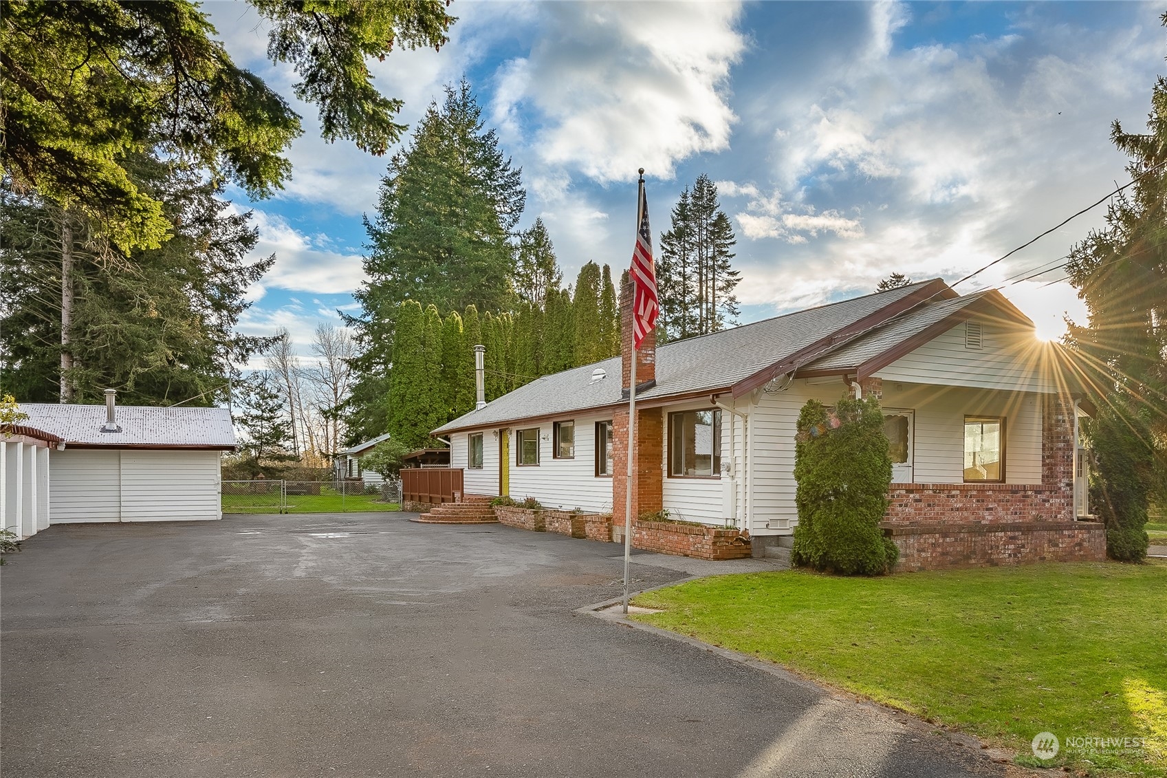 2719 Cedarwood Avenue Bellingham WA 98225