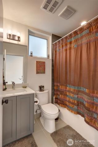 3854 22nd Avenue SW Seattle WA 98106