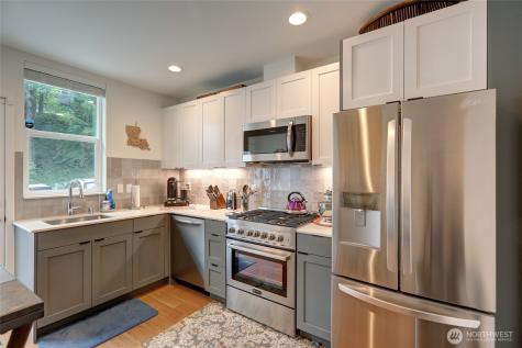 3854 22nd Avenue SW Seattle WA 98106