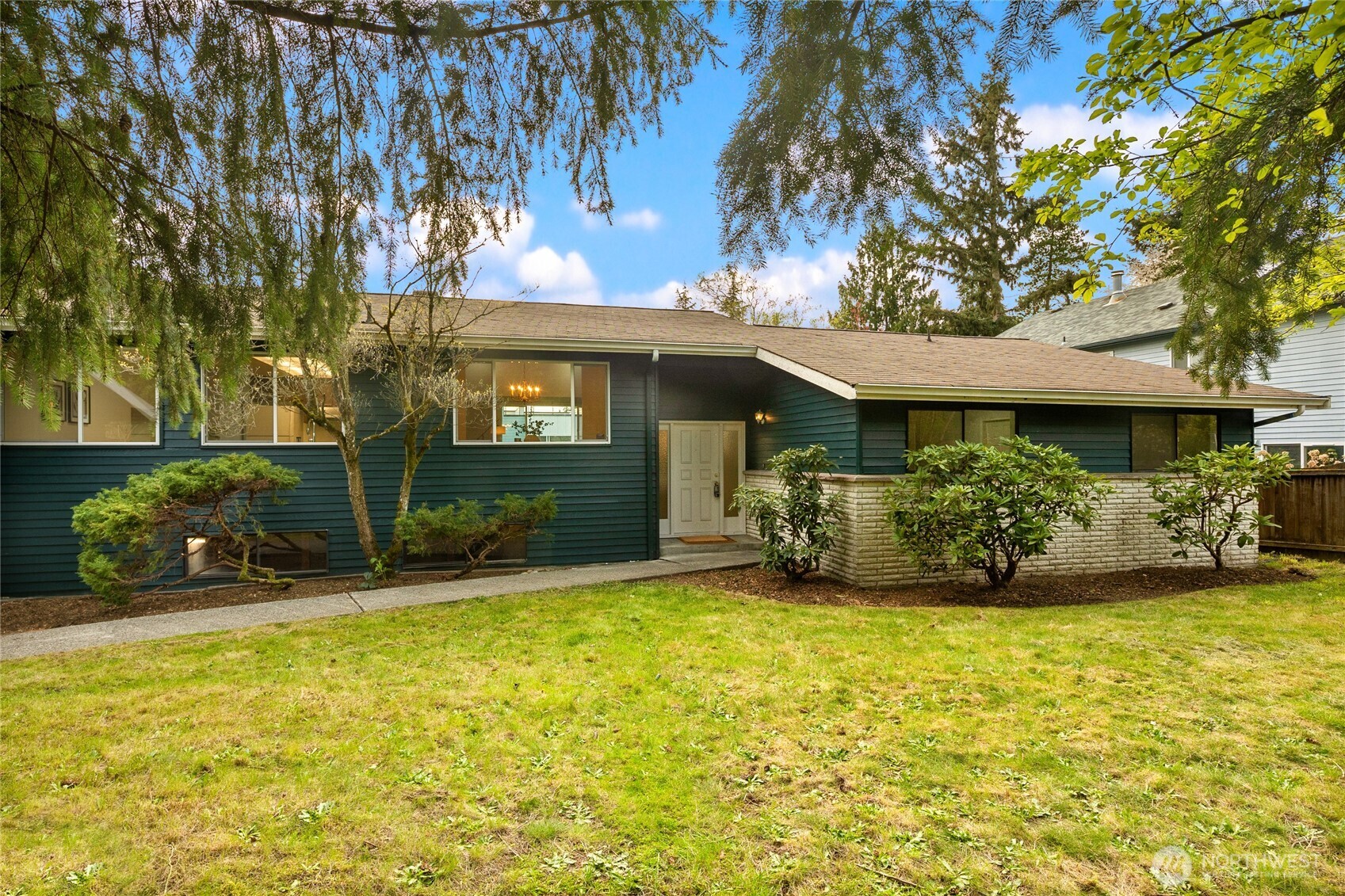 12511 37th Avenue NE Seattle WA 98125