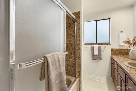 12511 37th Avenue NE Seattle WA 98125