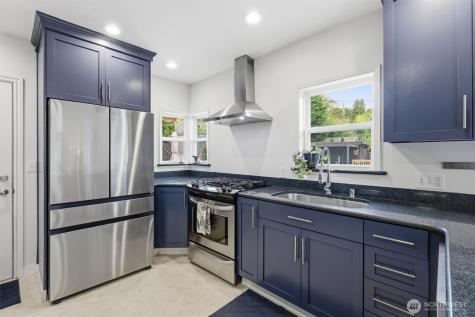 4743 50th Avenue SW Seattle WA 98116