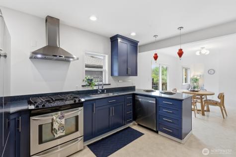 4743 50th Avenue SW Seattle WA 98116