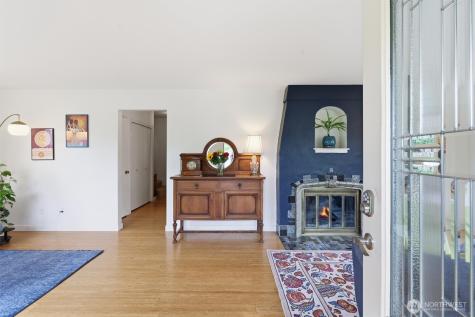 4743 50th Avenue SW Seattle WA 98116
