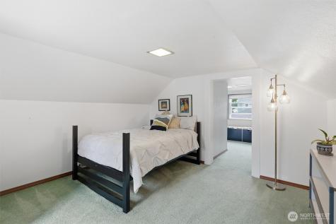 4743 50th Avenue SW Seattle WA 98116