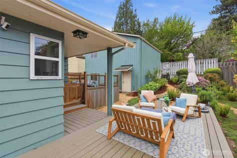 4743 50th Avenue SW Seattle WA 98116