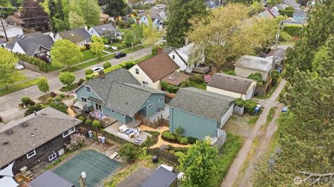 4743 50th Avenue SW Seattle WA 98116