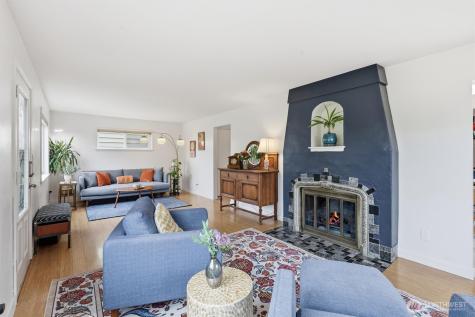 4743 50th Avenue SW Seattle WA 98116