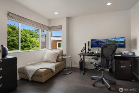 4412 94th Avenue NE Yarrow Point WA 98004