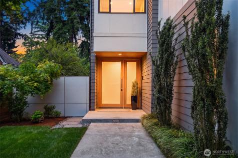 4412 94th Avenue NE Yarrow Point WA 98004