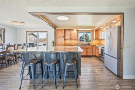 932 Crawford Avenue Wenatchee WA 98801