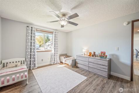 932 Crawford Avenue Wenatchee WA 98801