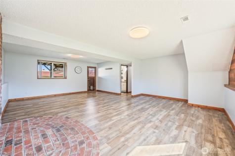 932 Crawford Avenue Wenatchee WA 98801