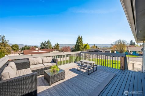 932 Crawford Avenue Wenatchee WA 98801