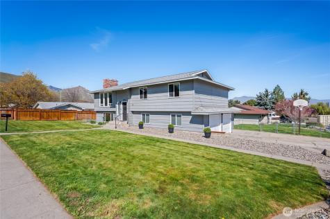 932 Crawford Avenue Wenatchee WA 98801