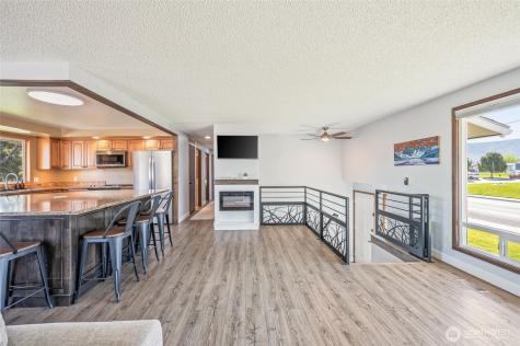 932 Crawford Avenue Wenatchee WA 98801