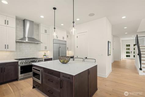 5816 NE 4th Place Renton WA 98059