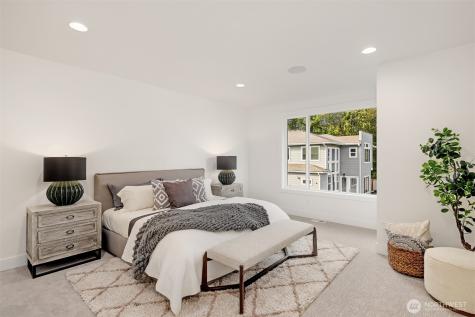 5816 NE 4th Place Renton WA 98059