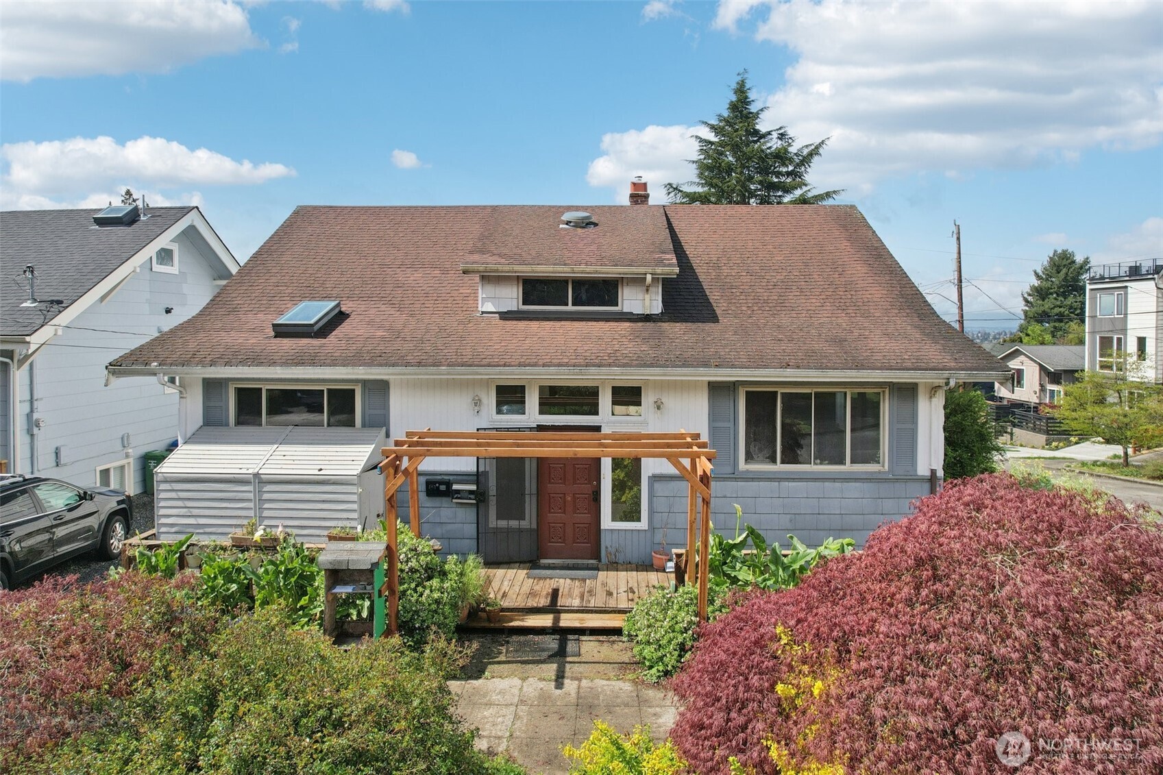 4817 Greenwood Avenue N Seattle WA 98103