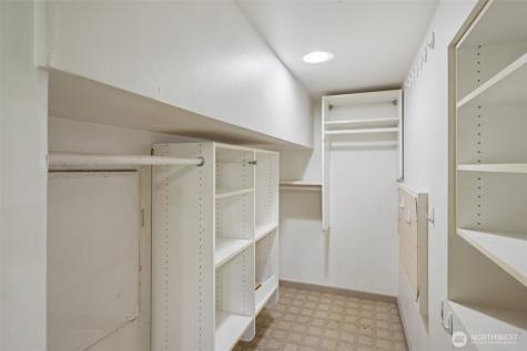 4817 Greenwood Avenue N Seattle WA 98103