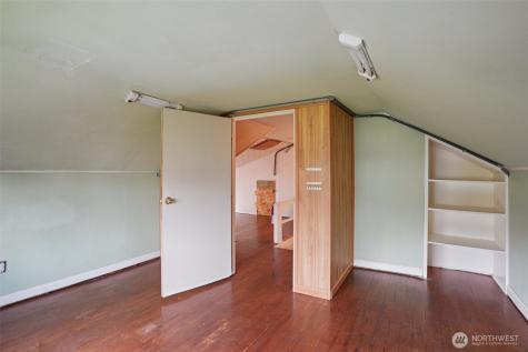 4817 Greenwood Avenue N Seattle WA 98103