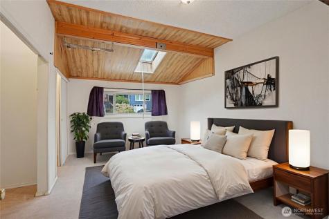 4817 Greenwood Avenue N Seattle WA 98103