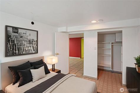 4817 Greenwood Avenue N Seattle WA 98103
