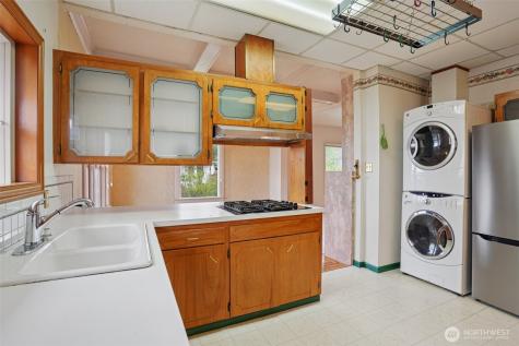 4817 Greenwood Avenue N Seattle WA 98103