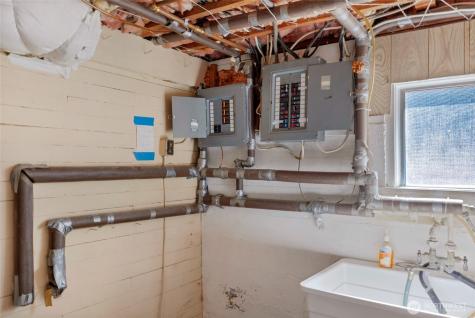 5316 East Drive Everett WA 98203