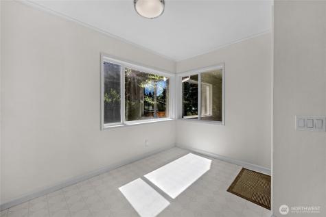 5316 East Drive Everett WA 98203