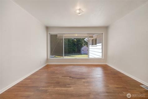 5316 East Drive Everett WA 98203