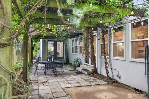7700 California Avenue SW Seattle WA 98136