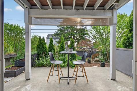 7700 California Avenue SW Seattle WA 98136