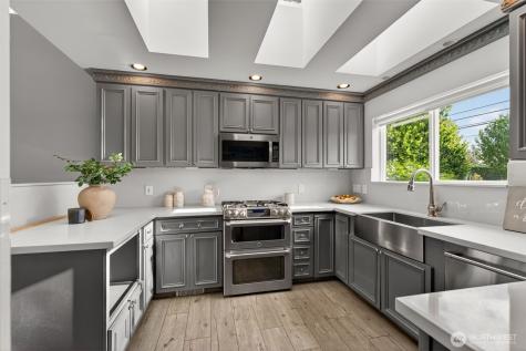 7700 California Avenue SW Seattle WA 98136
