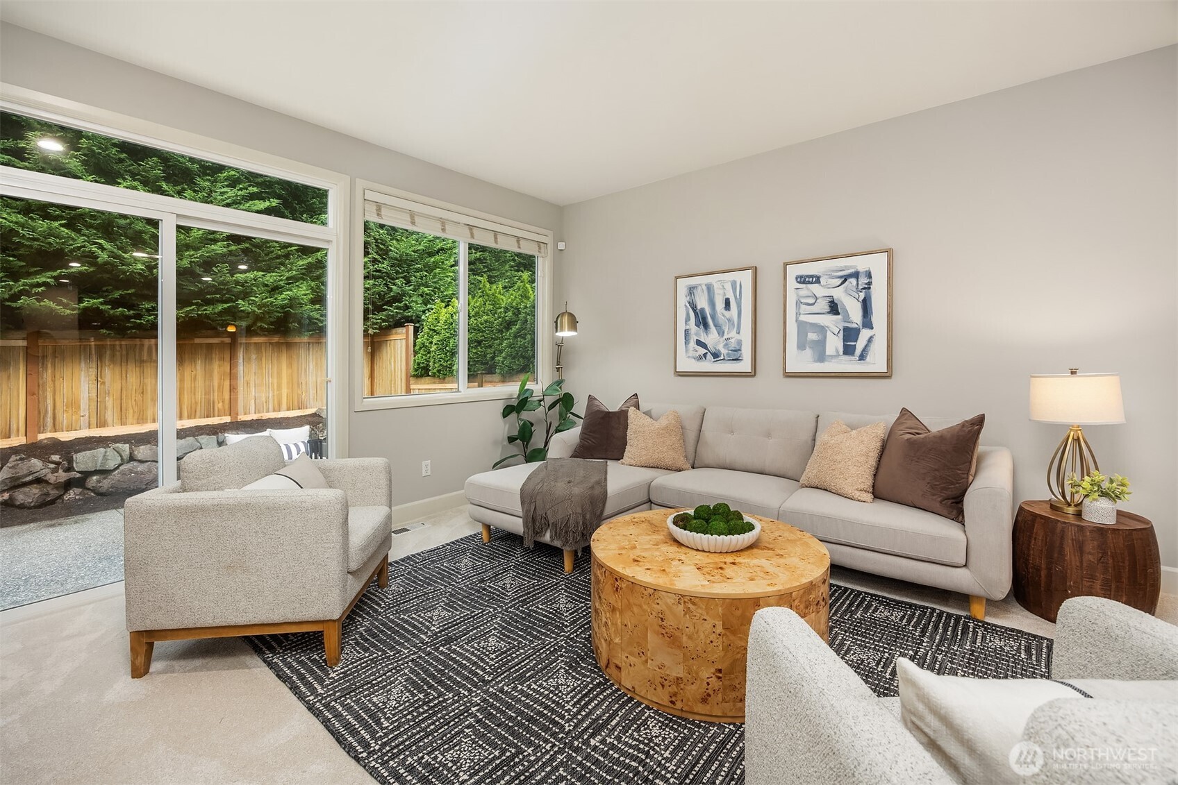 914 272nd Place SE Sammamish WA 98075