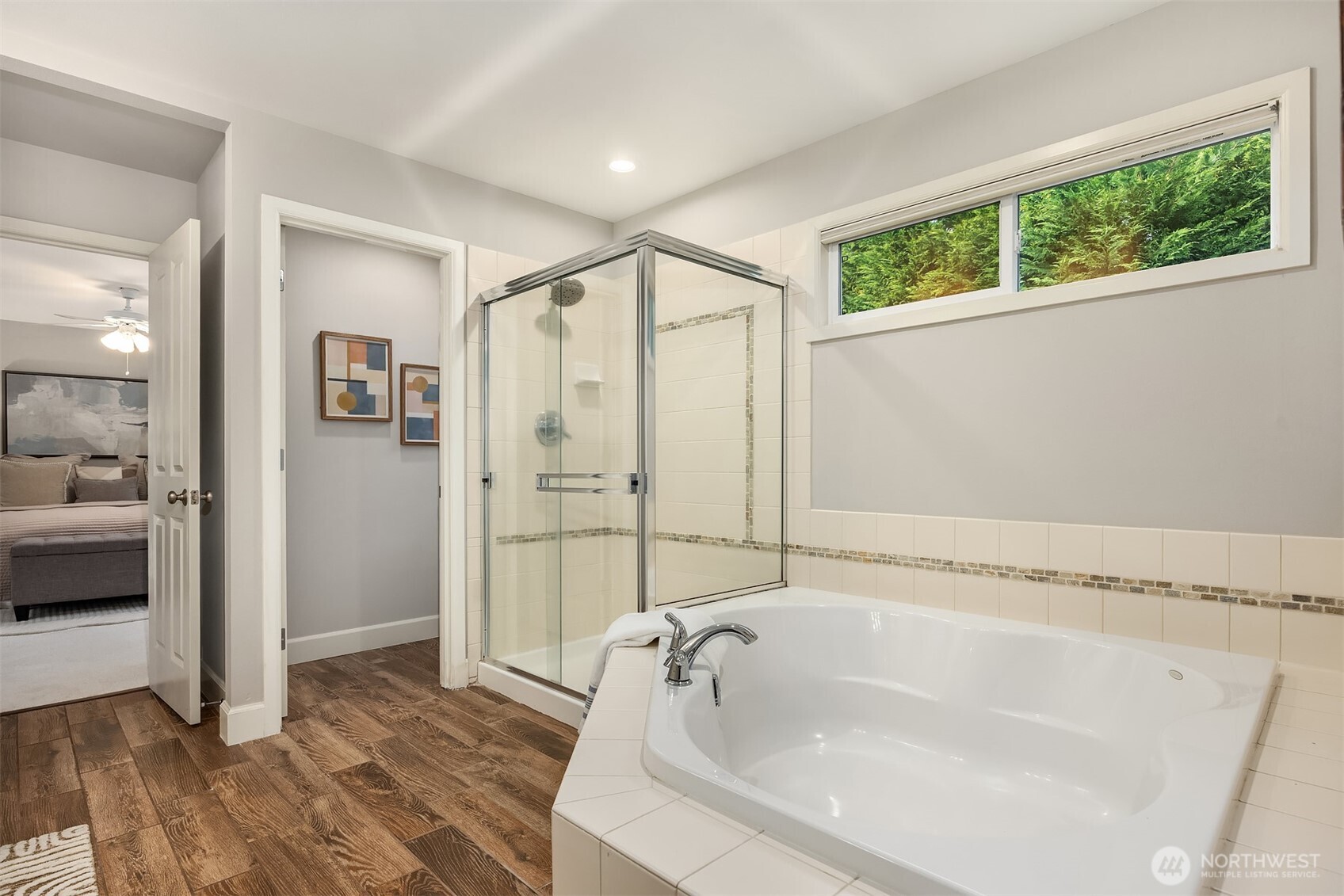 914 272nd Place SE Sammamish WA 98075